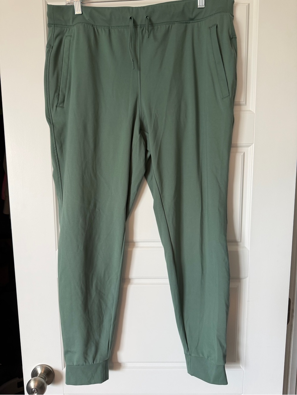 Yogalicious Lux Avenue Women's Sage Green Jogger Pants